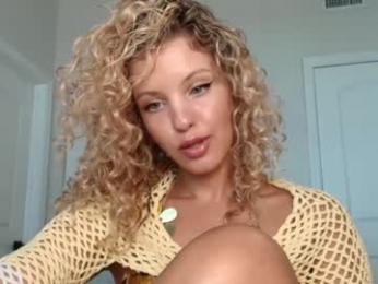 theislandgirl — Chaturbate recorded stream image, 23.05.2025 19:00