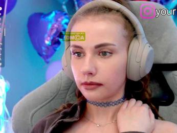VikkiExtraCheese — Bongacams recorded stream image, 23.05.2025 20:50