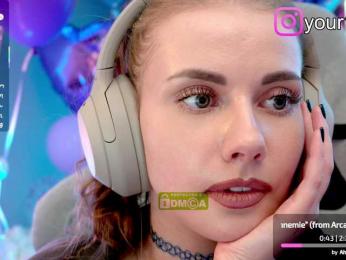 VikkiExtraCheese — Bongacams recorded stream image, 23.05.2025 20:50