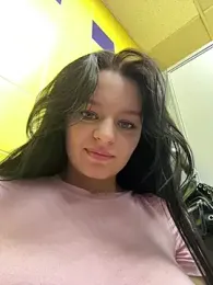Cum_girlss — Stripchat recorded stream image, 24.05.2025 04:50