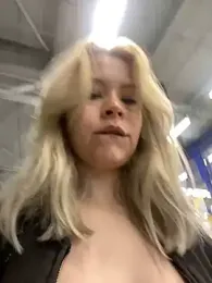 Cum_girlss — Stripchat recorded stream image, 24.05.2025 04:50