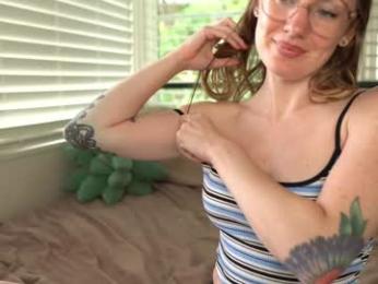 emma_ruby — Chaturbate recorded stream screenshot (24 May 2025)