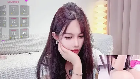 Selenaaaaa- — Stripchat recorded stream image, 24.05.2025 19:20