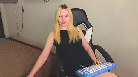 Alenca_hot_sex — Stripchat recorded stream image, 25.05.2025 17:30