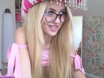 brilliantvictoria — Chaturbate recorded stream screenshot (26 May 2025)