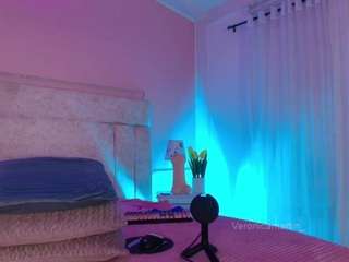 veronicamartin — Camsoda recorded stream image, 27.05.2025 21:00