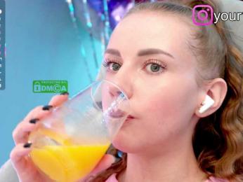 VikkiExtraCheese — Bongacams recorded stream image, 28.05.2025 07:50