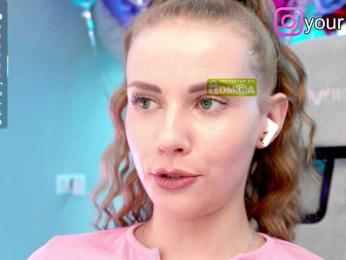 VikkiExtraCheese — Bongacams recorded stream image, 28.05.2025 07:50