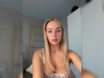 Mila-m — Bongacams recorded stream image, 28.05.2025 14:40