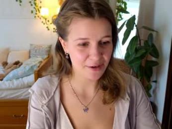 eli_sun — Chaturbate recorded stream image, 29.05.2025 08:40