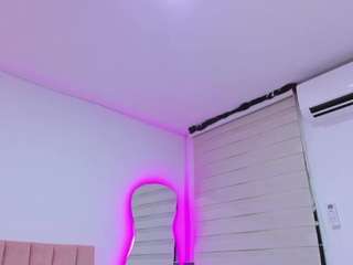 marianabranz — Camsoda recorded stream image, 31.05.2025 01:40