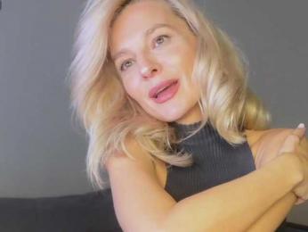 -Molly- — Bongacams recorded stream image, 31.05.2025 16:20