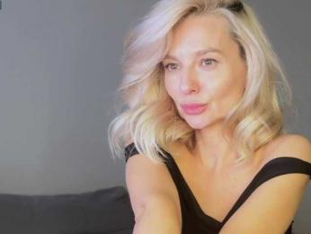 -Molly- — Bongacams recorded stream image, 31.05.2025 16:20