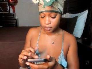 iluvsaffire-bleu — Camsoda recorded stream image, 01.06.2025 01:10