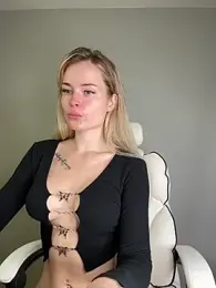 Vladamais — Stripchat recorded stream image, 01.06.2025 12:20