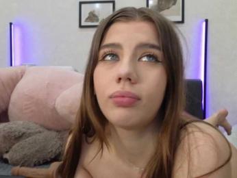 dolly-ll — Bongacams recorded stream image, 01.06.2025 13:20