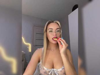 Mila-m — Bongacams recorded stream image, 02.06.2025 19:20