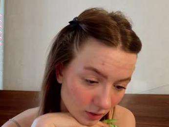 minnietammy — Chaturbate recorded stream image, 03.06.2025 01:00
