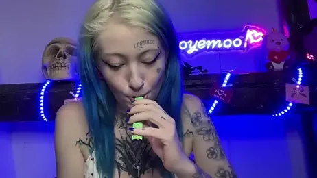 coyemoo — Stripchat recorded stream image, 09.02.2025 14:40