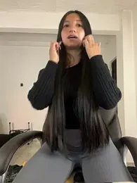 aly_golden_ — Stripchat recorded stream image, 04.06.2025 06:40