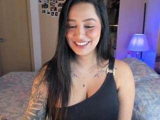 aashleey — Camsoda recorded stream image, 05.06.2025 03:20