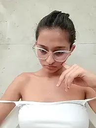 Ary-18 — Stripchat recorded stream image, 05.06.2025 19:10