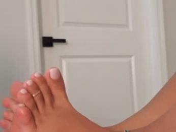 theislandgirl — Chaturbate recorded stream image, 06.06.2025 16:40