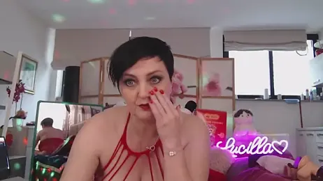 lucillabollente — Stripchat recorded stream image, 09.06.2025 14:00