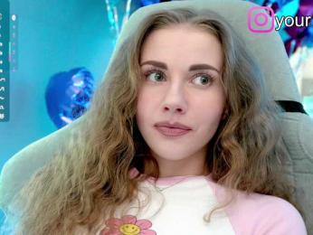 VikkiExtraCheese — Bongacams recorded stream image, 10.06.2025 20:50