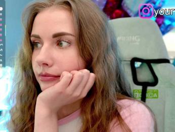 VikkiExtraCheese — Bongacams recorded stream image, 10.06.2025 20:50