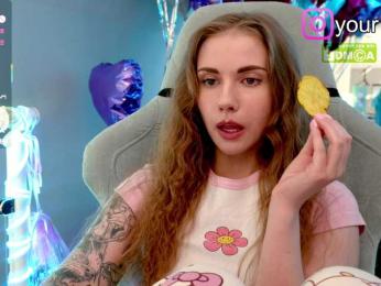 VikkiExtraCheese — Bongacams recorded stream image, 10.06.2025 20:50