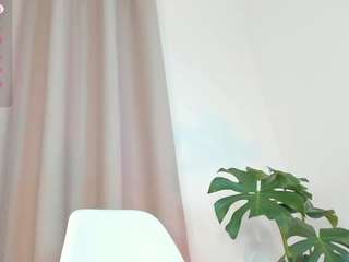 lauracriistina — Camsoda recorded stream screenshot (11 Jun 2025)