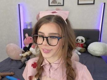 dolly-ll — Bongacams recorded stream image, 11.06.2025 13:10