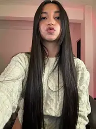 aly_golden_ — Stripchat recorded stream image, 12.06.2025 07:20