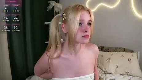 EdlaHewell — Stripchat recorded stream screenshot (14 Jun 2025)