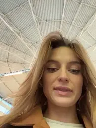 -AngelAri- — Stripchat recorded stream image, 15.06.2025 15:40