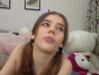 dolly-ll — Bongacams recorded stream image, 15.06.2025 13:20