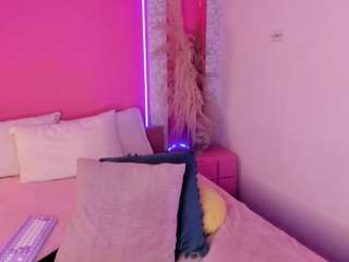 emyliesander — Camsoda recorded stream image, 17.06.2025 11:40