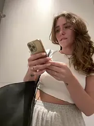 MariiD — Stripchat recorded stream image, 18.06.2025 07:00
