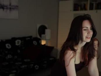 _blackbee_ — Chaturbate recorded stream image, 19.06.2025 10:30