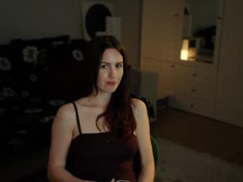 _blackbee_ — Chaturbate recorded stream image, 19.06.2025 10:30