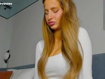 aimeerowwwe — Bongacams recorded stream image, 19.06.2025 13:40