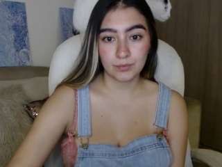 alexyferrer — Camsoda recorded stream image, 10.02.2025 23:00