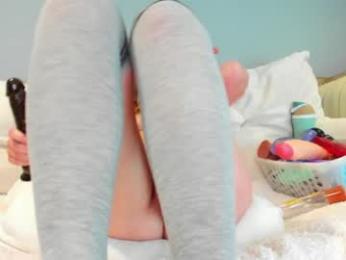 eatmygingersnapps — Chaturbate recorded stream image, 20.06.2025 14:00