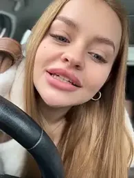 AngelinaTeller — Stripchat recorded stream image, 11.02.2025 03:10
