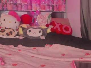 karliekayozz — Camsoda recorded stream image, 22.06.2025 00:20