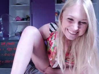 siswet19 — Chaturbate recorded stream screenshot (22 Jun 2025)