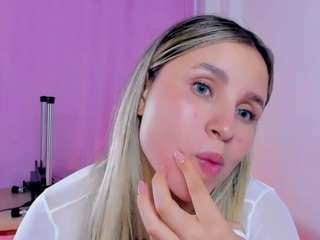 vaiolet-rose — Camsoda recorded stream image, 11.02.2025 02:50