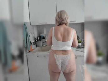 mery8poppins — Bongacams recorded stream image, 24.06.2025 04:20