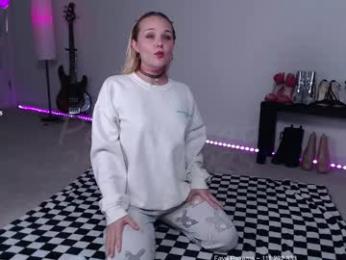petitebrat — Chaturbate recorded stream image, 24.06.2025 08:50